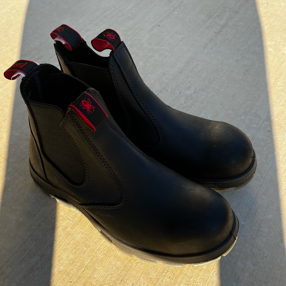 Redback boots ￼